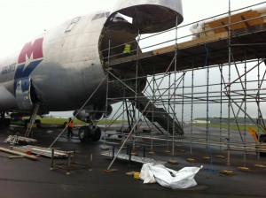 Scaffolding a 747